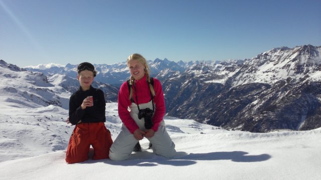 axuandmiljaonthetopoftheworld.jpg